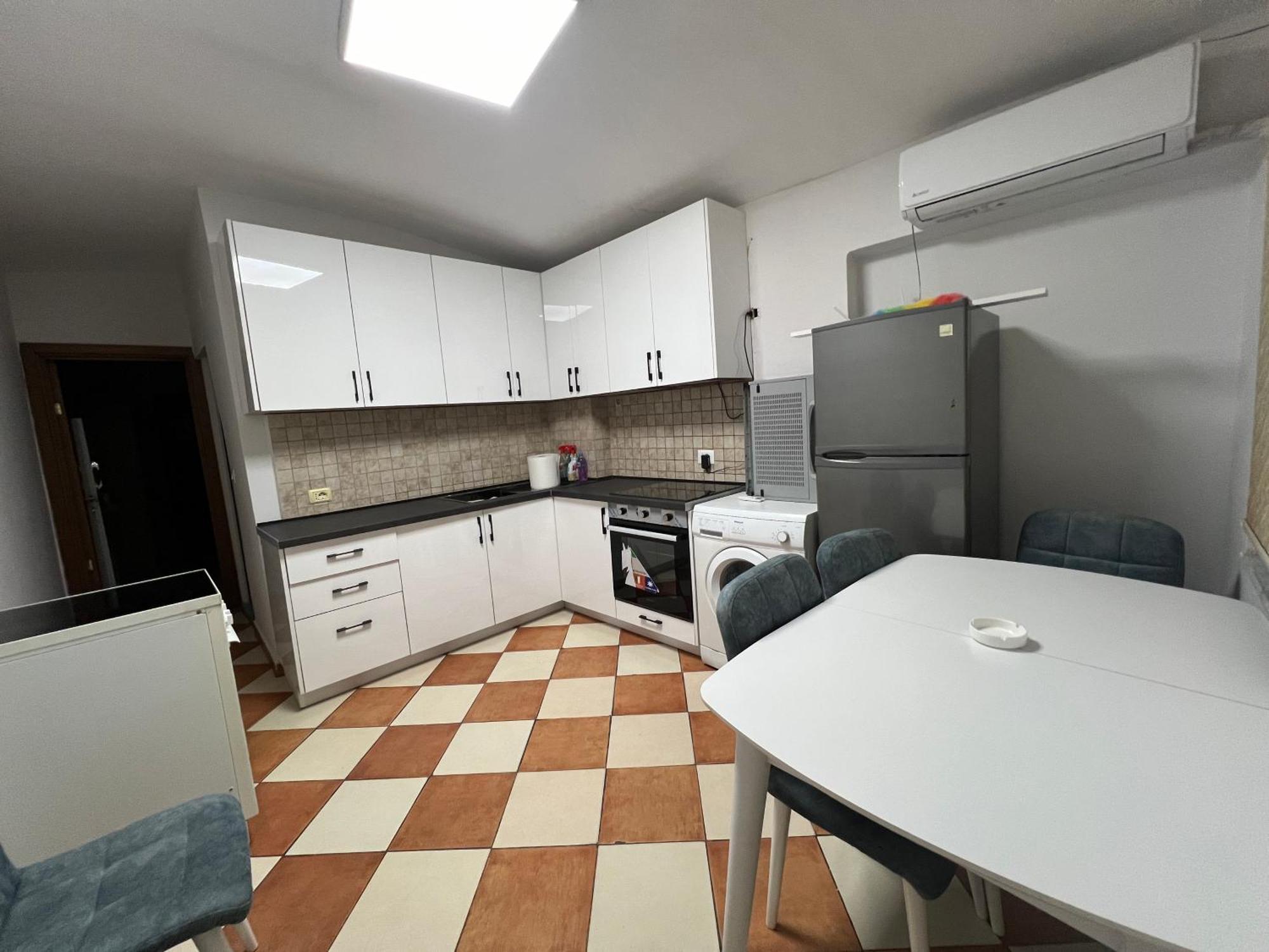 Sisterhood Hostel-Female Only Tiranë Eksteriør bilde